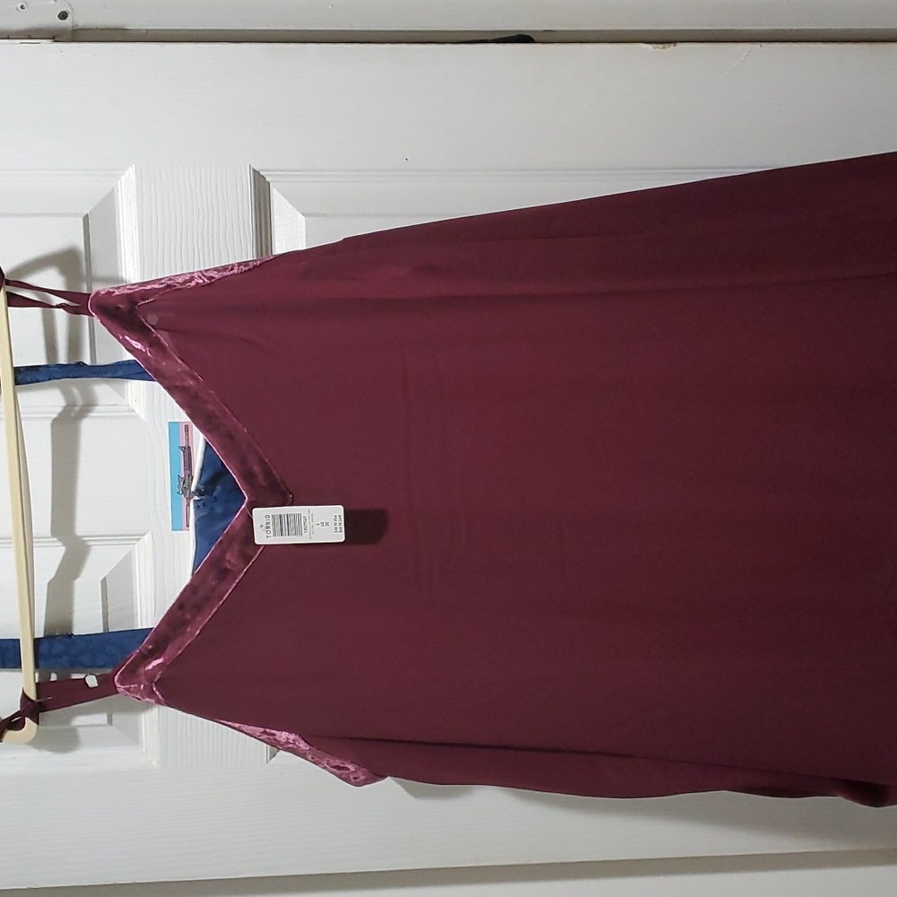 NWT Torrid Blouse Plus 6x Burgundy